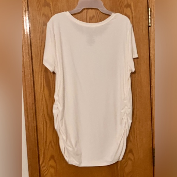 Be’be’ Rounded & Cinched Tee - Picture 2 of 3